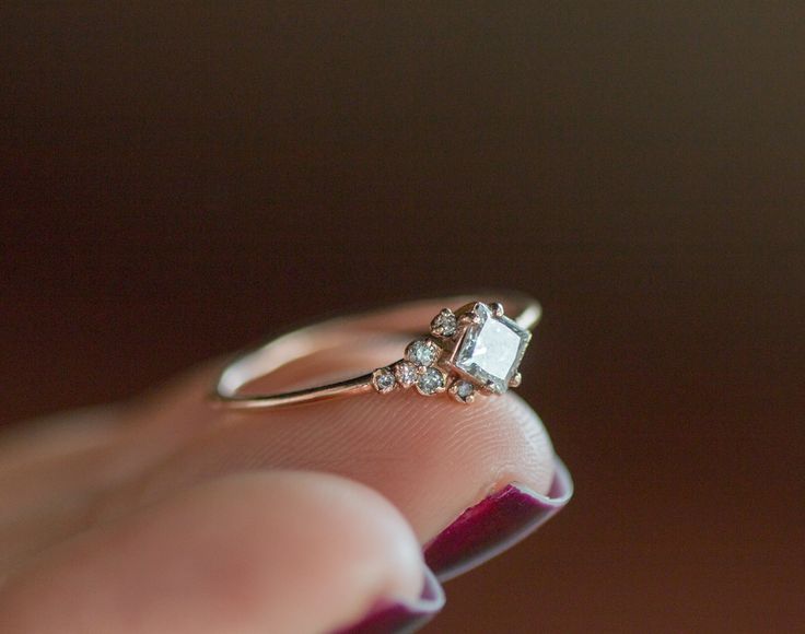 nhẫn cưới bạch kim