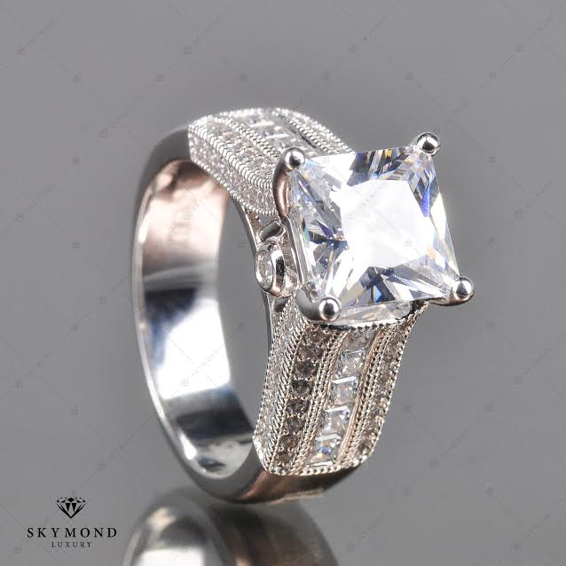 Phân Biệt Trang Sức Chính Hãng Và Hàng Gia Công Đại Trà