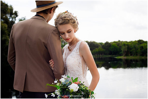 Bỏ Túi Tuyệt Chiêu Chọn Trang Sức Phù Hợp Với Váy Cưới