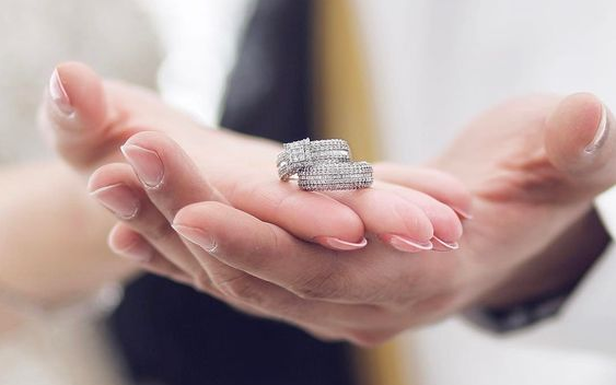 Cách chơi trang sức của giới 'tinh hoa'