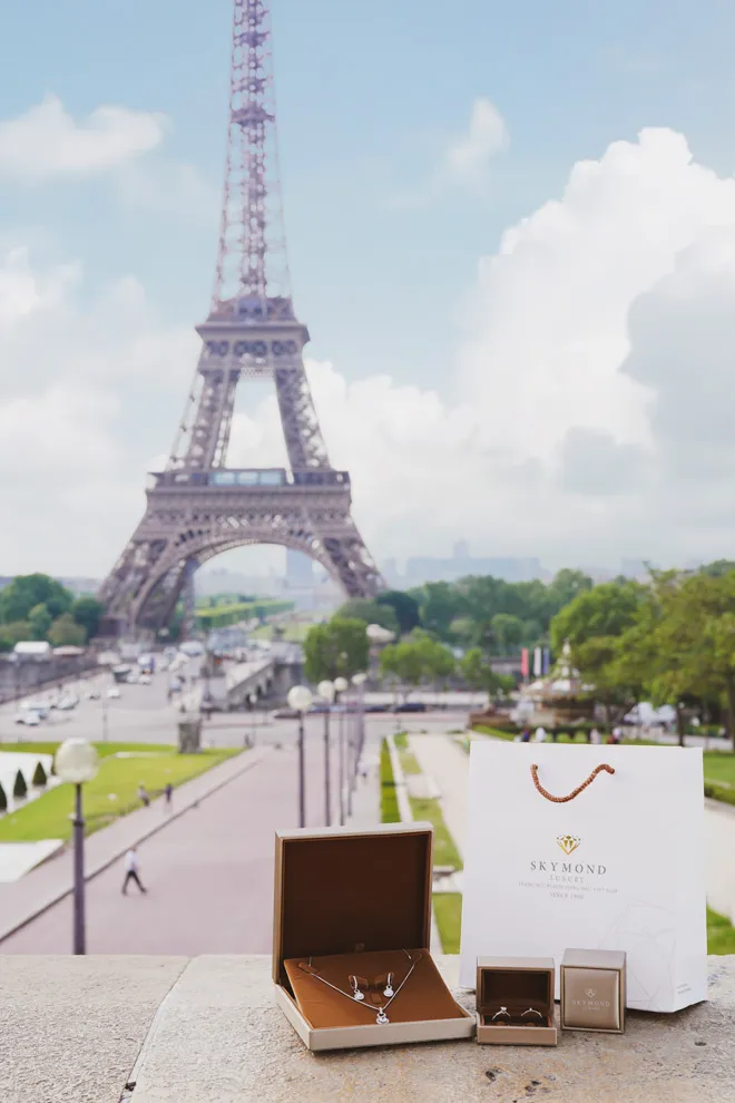 trang sức skymond ở Paris