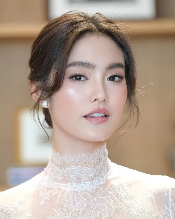 phong cách make up tone Tây