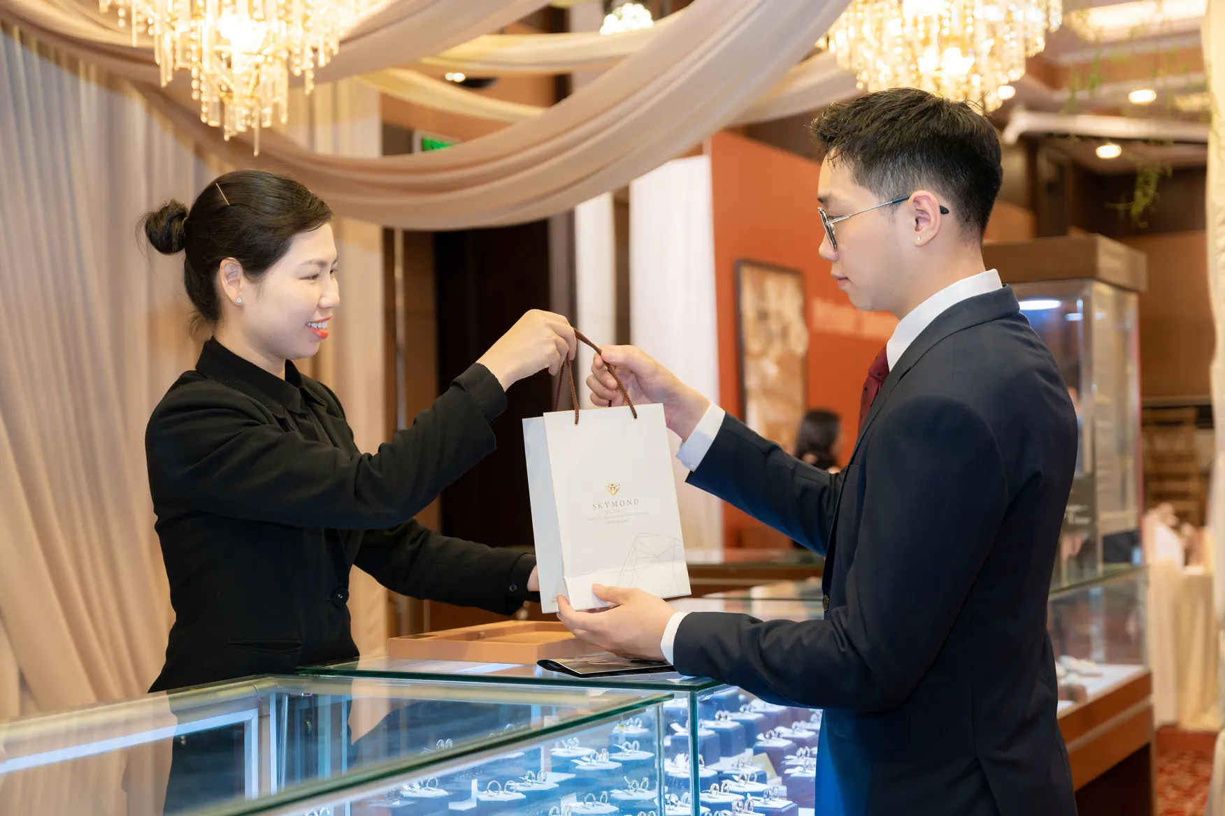 Khách hàng nói gì về Skymond Luxury – “Chúng tôi chọn sự tinh tế”