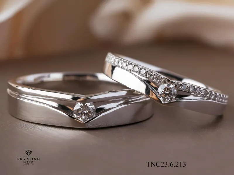 nhẫn cưới đính kim cương