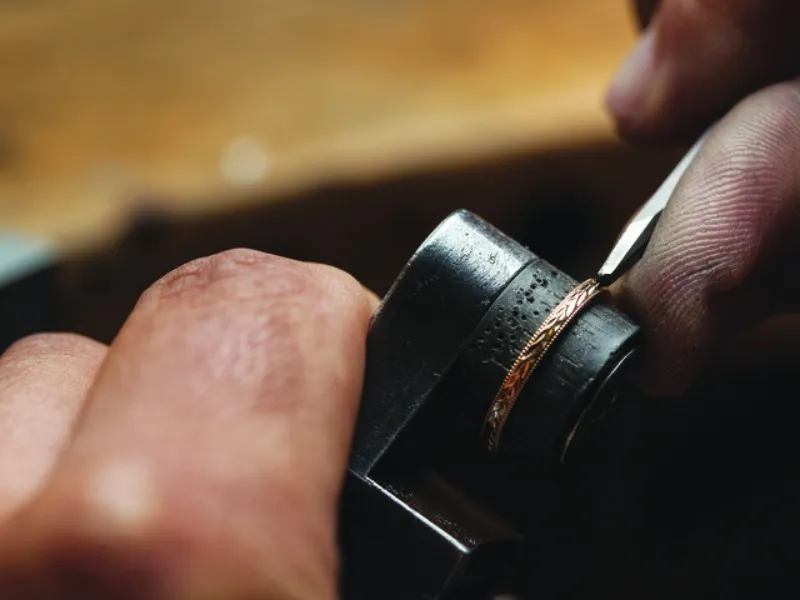 quy trình chạm khắc trang sức