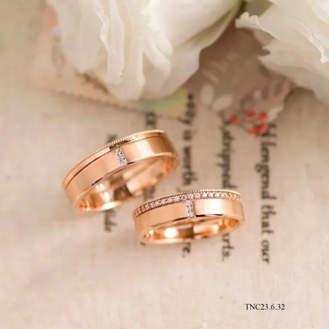 Nhẫn Cưới Vàng Vàng