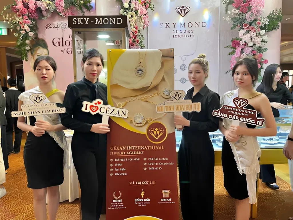 thương hiệu trang sức quốc tế Cezan