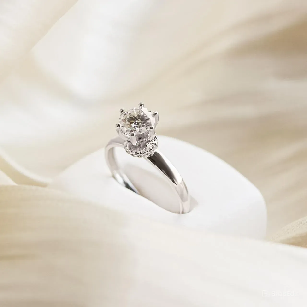 nhẫn cầu hôn Skymond Luxury