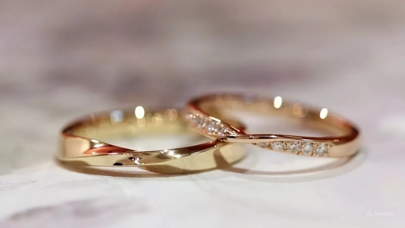 Nhẫn cưới vàng chanh (Lemon Gold): Sắc màu mới lạ cho năm 2026